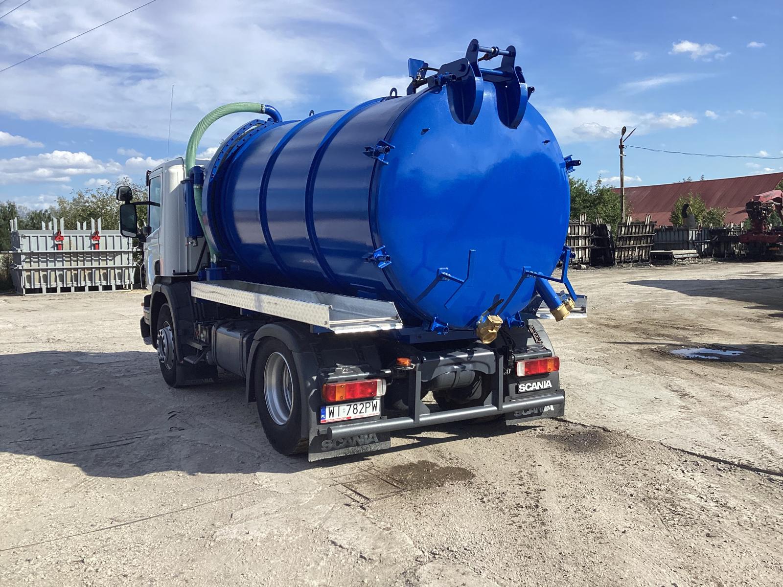 Sanitation barrel 11 cubic meters-3