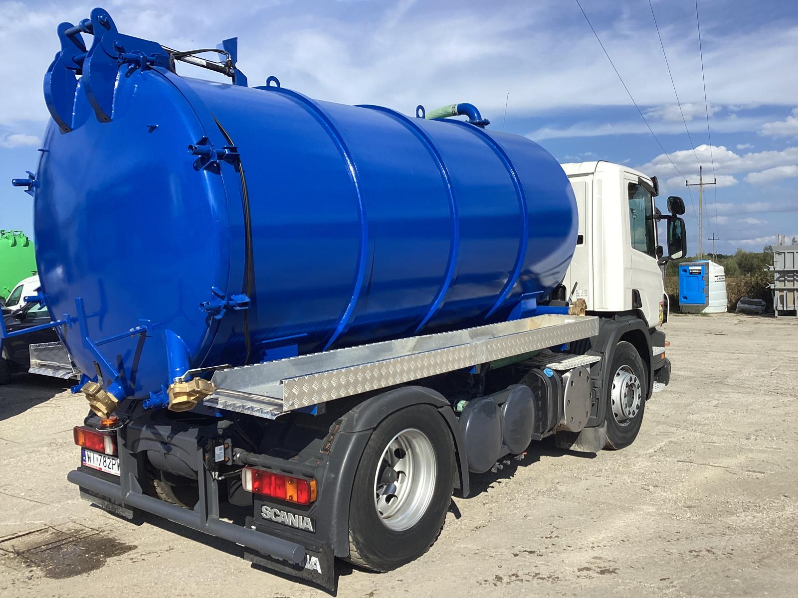 Sanitation barrel 11 cubic meters-1